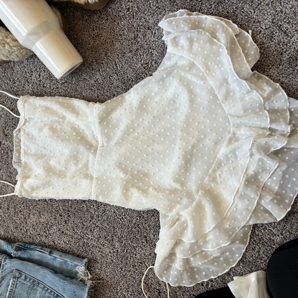 Lucy in the Sky White Ruffled Dress